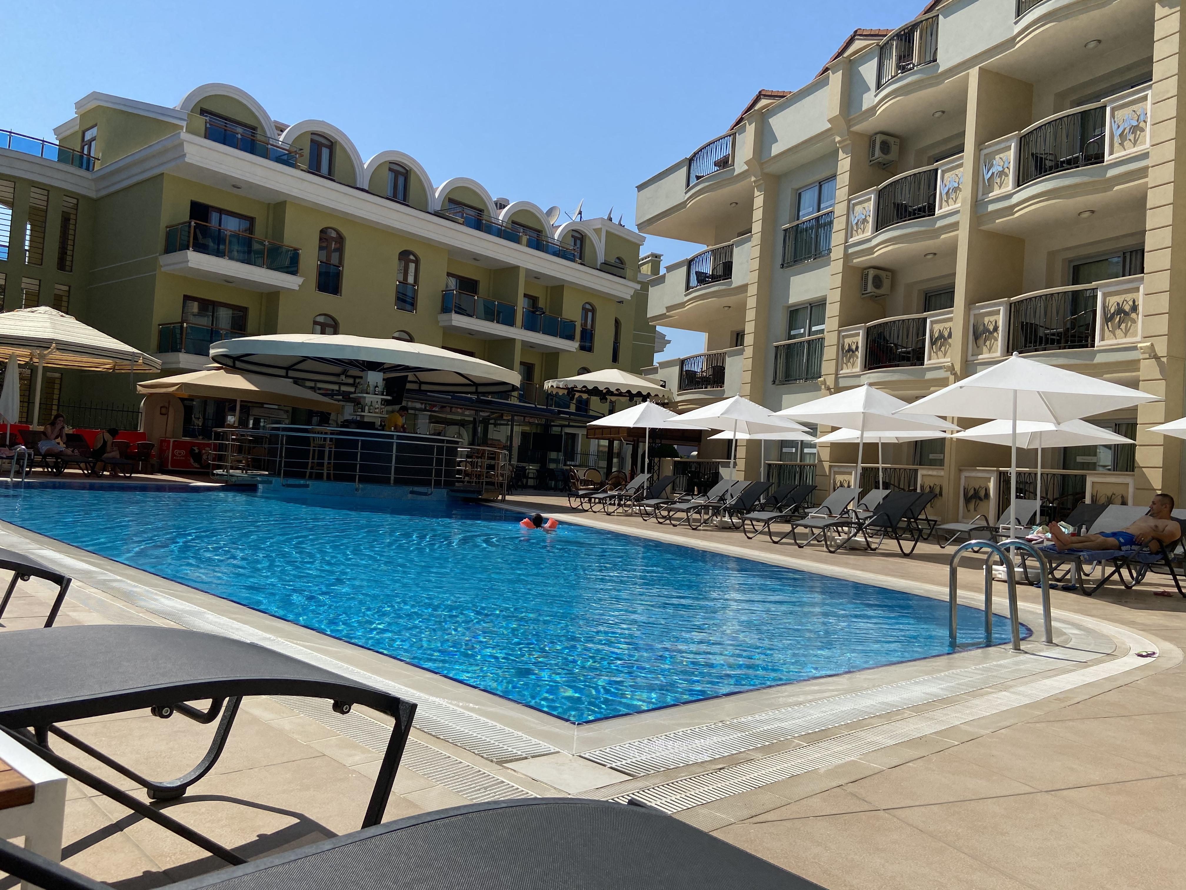 Club Karakas Apart Otel Marmaris Extérieur photo